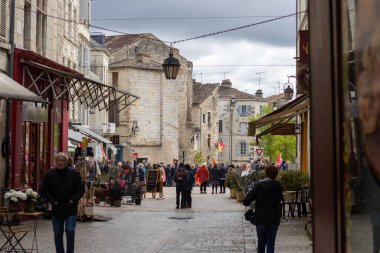 perigueux France 13 Nisan 2023: Başkan Macron yönetimi altındaki emeklilik reformuna karşı gösteri