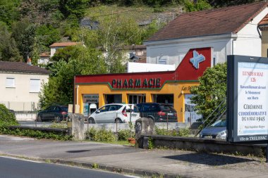 Perigueux, Dordogne, Fransa 06 Mayıs 2023: Sokak fotoğrafçılığı