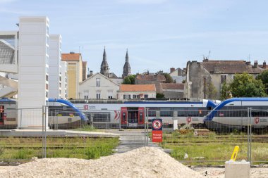 Perigueux, Dordogne, Fransa 06 Mayıs 2023: Sokak fotoğrafçılığı