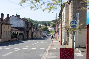Perigueux, Dordogne, Fransa 18 Mayıs 2023: Sokak manzarası