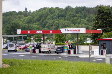 Vergt, Dordogne, Fransa 22 Mayıs 2023: Çilek 'in kırsal kesimdeki partisi