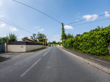 Perigueux, Dordogne, Fransa 05 Mayıs 2023: Yoldan Perigueux City 'ye bir bakış