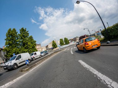 Perigueux, Dordogne, Fransa 05 Mayıs 2023: Yoldan Perigueux City 'ye bir bakış