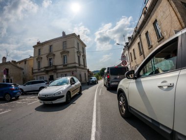 Perigueux, Dordogne, Fransa 05 Mayıs 2023: Yoldan Perigueux City 'ye bir bakış