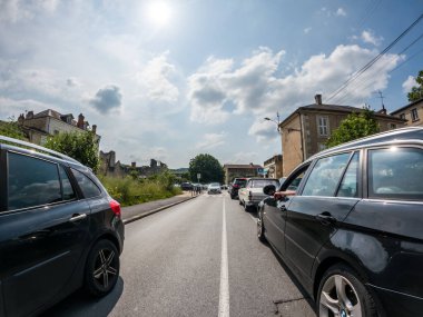 Perigueux, Dordogne, Fransa 05 Mayıs 2023: Yoldan Perigueux City 'ye bir bakış