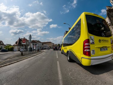 Perigueux, Dordogne, Fransa 05 Mayıs 2023: Yoldan Perigueux City 'ye bir bakış