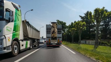 Perigueux, Dordogne, Fransa 30 Mayıs 2023: Büyüleyici Şehir Manzaraları: Perigueux Şehir Yolları