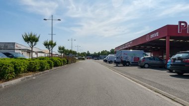 Perigueux, Dordogne, Fransa 30 Mayıs 2023: Büyüleyici Şehir Manzaraları: Perigueux Şehir Yolları