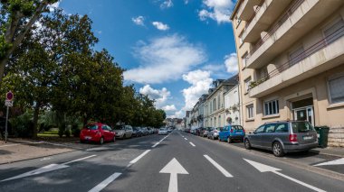 Perigueux, Dordogne, Fransa Haziran 05: 2023: Navigating City Life: Taşımacılık Sistemleri ve Trafik Dolaşımının İncelemesi