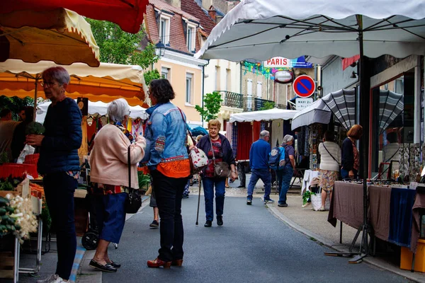Bugue Dordogne Fransa Haziran 2023 Renkli Kaos Sokak Pazarı — Stok fotoğraf