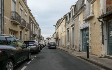 Perigueux, Fransa 08 Haziran 2023: Şehir Hayatı Ebb ve Akışı - Perigueux Trafiği
