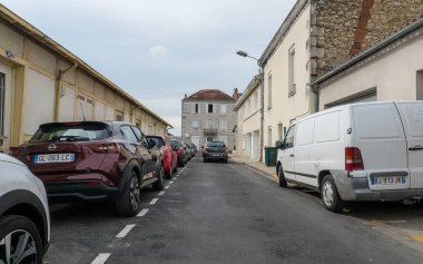 Perigueux, Fransa 08 Haziran 2023: Şehir Hayatı Ebb ve Akışı - Perigueux Trafiği