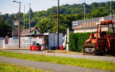 Perigueux, Fransa 'da 11 Haziran 2023: İlerleme İnşaat Makinelerinin Gücü