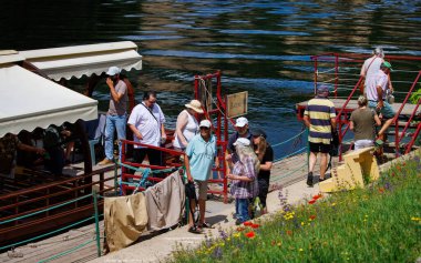 Dordogne, Fransa 11 Haziran 2023: Büyüleyici Turizm yoluyla Dordogne 'un Büyüsünü Keşfedin