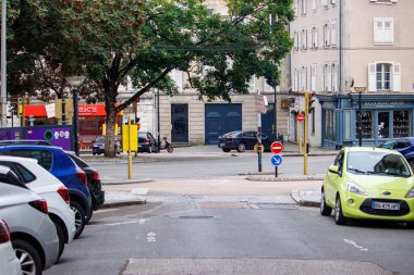 Limoges, Haute Vienne, Fransa 18 Haziran 2023: The Charming Streets of Limoges