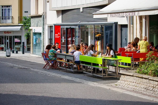 Limoges Haute Vienne Francia Junio 2023 Acogedora Noche Bar Restaurante — Foto de Stock