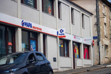 Perigueux, Dordogne, Fransa 17 Haziran 2023: Büyük Süpermarketler Koridorlarını Keşfetmek