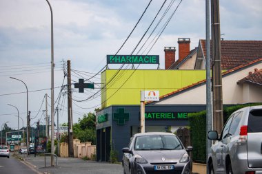 Perigueux, Dordogne, Fransa 18 Haziran 2023: Sağlık Hizmetlerinin Kritik Rolü