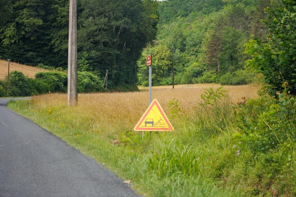Dordogne Franciaország Július 2023 Caution Gravel Road Sign — Stock Fotó