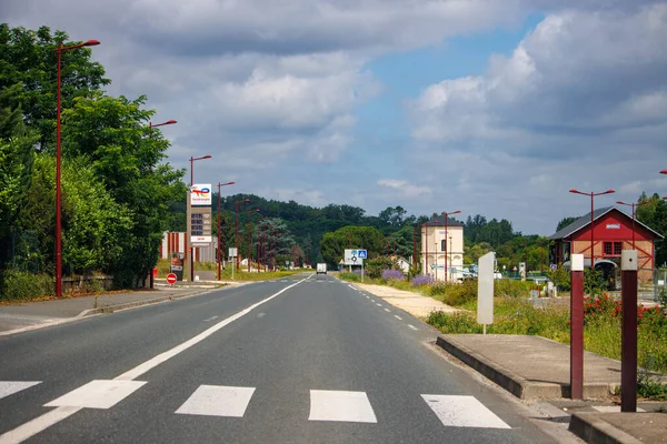 Dordogne Franciaország Július 2023 Egyenes Épületekkel Körülvéve — Stock Fotó