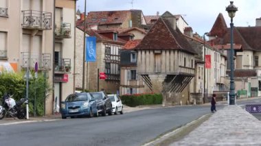 Perigueux, Dordogne, Fransa 16 Temmuz 2023: Eski Kentteki Otomobil Evi