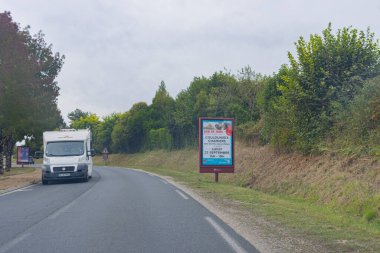 Perigueux, Fransa 07 Eylül 2023: Hayat kurtaran damla: Yerel Kan Bağışı.