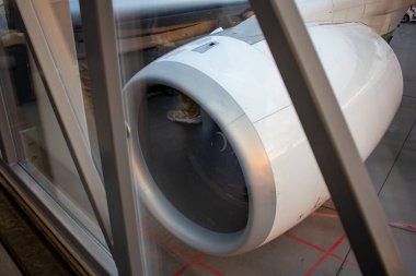 Helsinki-Vantaa Havaalanı, Finlandiya, 24 Ekim 2023: Finnair Uçak Motoru
