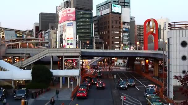 Tokyo Japan October 2023 Bustling Street Life Modern Architecture Dusk — Stock Video