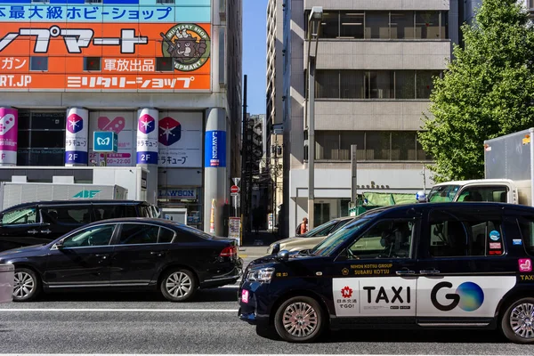 Tokyo Japan October 2023 Taxi Cabs Navigating City Streets — Stock Photo, Image