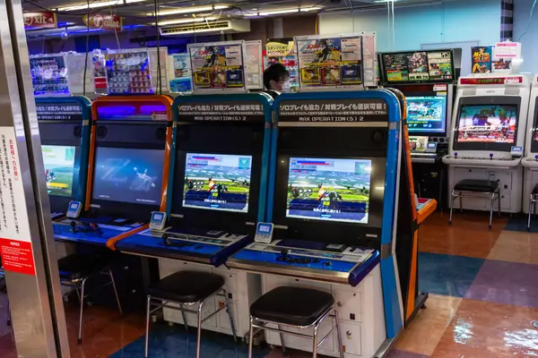 Tokio Japón Octubre 2023 Arcade Juegos Con Personas Que Juegan — Foto de Stock