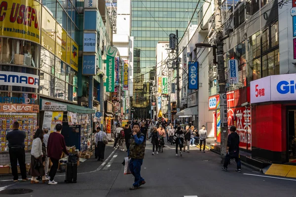 Tokio Japón Octubre 2023 Bustling Street Akihabara Electronics Shopping District — Foto de Stock