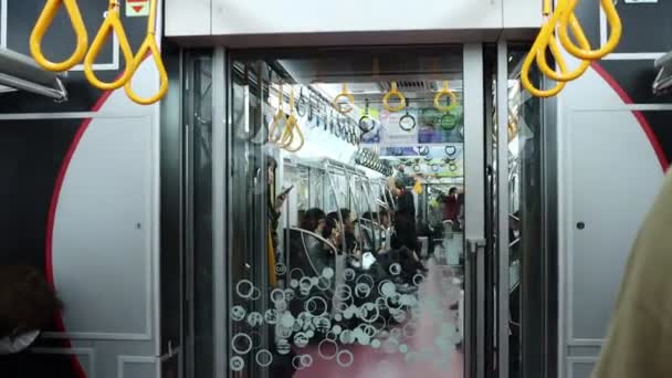 Tokio Japón Noviembre 2023 Vista Interior Concurrido Metro Tokio — Vídeo de stock