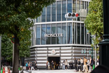 Tokyo, Japonya, 29 Ekim 2023: Tokyo 'daki Moncler Moda Mağazası