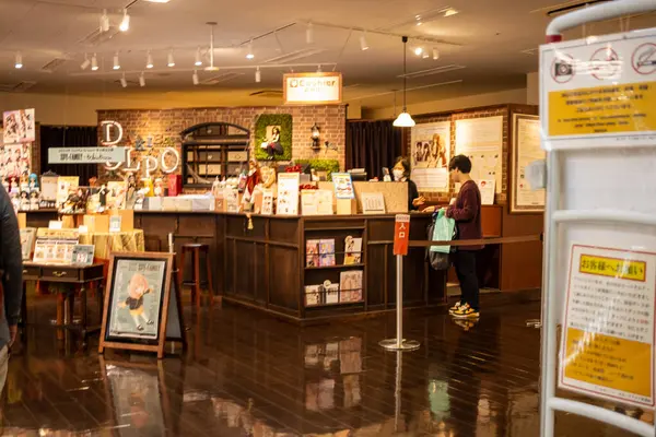 Tokio Japón Octubre 2023 Interior Una Acogedora Librería Cafetería Tokio — Foto de Stock