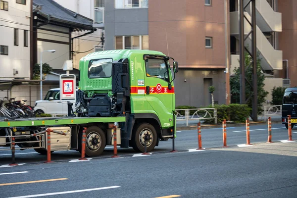 Tokio Japón Noviembre 2023 Camión Reparto Verde Estacionado Calle — Foto de Stock