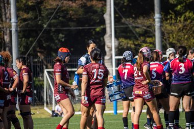 Tokyo, Japonya, 4 Kasım 2023: Maç molası sırasında Bayanlar Rugby Takımı Toplantısı