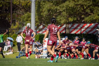 Tokyo, Japonya, 4 Kasım 2023: Bir maç sırasında kadın rugby oyuncuları