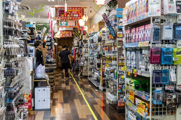 Tokio Japón Noviembre 2023 Interior Una Tienda Electrónica Japonesa Con — Foto de Stock