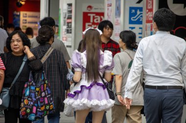 Tokyo, Japonya, 5 Kasım 2023: Akihabara 'da Cosplay meraklısı