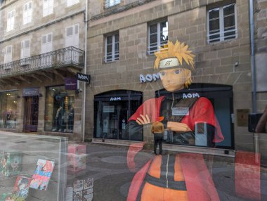 Fransa, 3 Mart 2024: Mağaza Penceresinde Naruto Uzumaki Mankeni