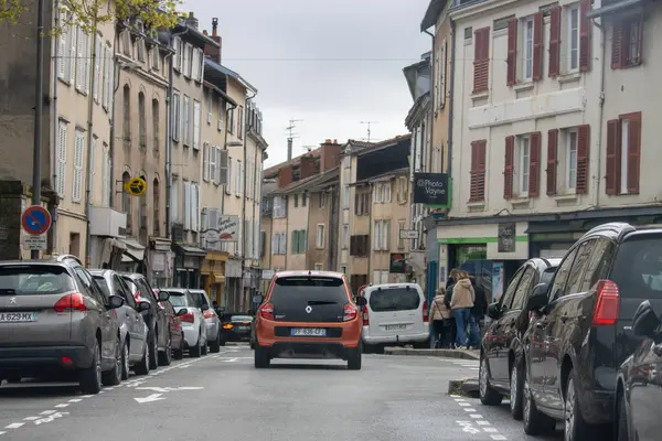 Frankreich März 2024 Straßenszene Einer Französischen Stadt Mit Geparkten Autos — Stockfoto