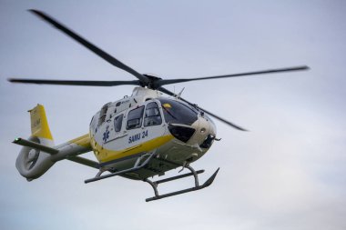 Fransa, 04 Nisan 2024: SAMU 24 Tıbbi Helikopter