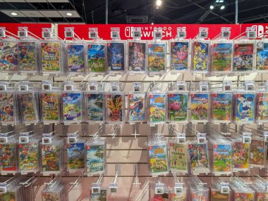 Fransa, 18 Ocak 2025: Nintendo Switch oyun sergisi popüler video oyunu başlıkları koleksiyonu