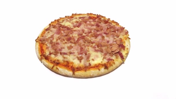 Obracająca Się Pizza Izolowane Białym Tle Pizza Danie Wykonane Płaskiego — Wideo stockowe