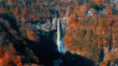 Göllü güzel bir manzara.