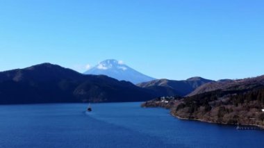 Fuji, Kawaguchiko Gölü, Japonya, Fuji. Fuji, yukarıdan bak. Fuji Dağı 'nın tepesi görünüyor. Gölü
