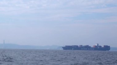 Gemi Hong Kong 'da bir kargo gemisi.