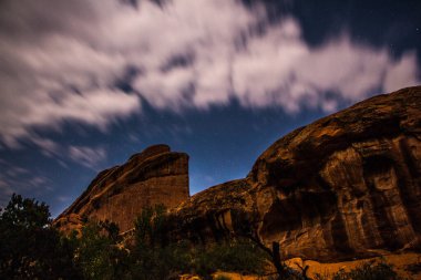 Ay 'ın kaya oluşumları, Ulusal Park kemerleri, Utah, ABD.