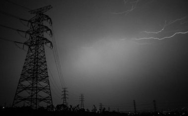 elektrik direkleri ve hatları