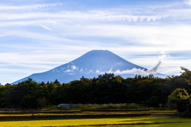 Fuji Dağı 'nın sonbahar mevsimi civarındaki güzel manzarası ya da Yamanor Japonya Anonim Sonbahar sezonu Japonya